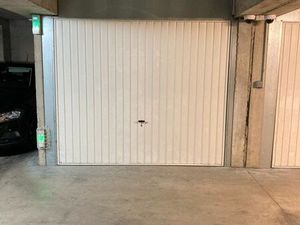 Garage Sécurisé à Louer