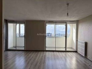 Vente Appartement 5 pièces à La Roche-sur-Yon (85000) : à vendre 5 pièces / 108m² La Roche