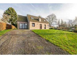 Maison 4 façades  4 chambres et jardin