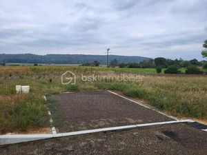 Terrain constructible viabilisé à vendre