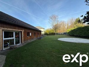 Maison mitoyenne avec atelier