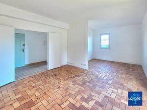 EOS - AGENCE LAFORET