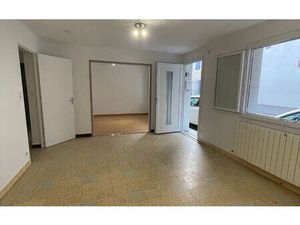 Location appartement  m² T-2 à Carpentras  530 €