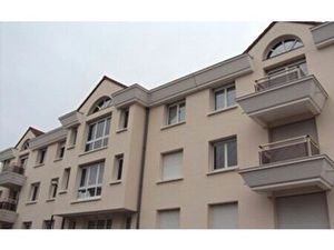 Location appartement  m² T-1 à Massy  680 €