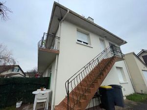 - CENTRE SERRES CASTET - APPARTEMENT T4 - GARAGE & EXTERIEUR