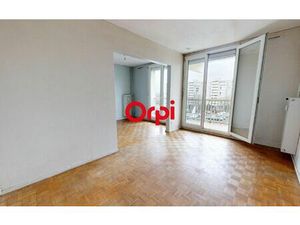 Appartement Vaulx-en-Velin 67 m² T-3 à vendre  113 000 €