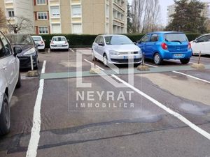 PARKING PRIVATIF