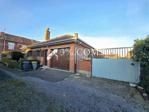 Maison individuelle 1970 de 97 m² avec 4 CH + garage + jardin de 250 m²