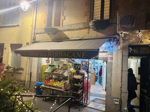 Immeuble au pied de la cité de Carcassonne