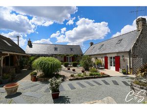 Corps de ferme rénové à quelques pas de la mer