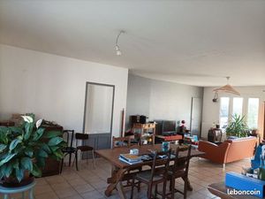 Maison à louer  centre bourg