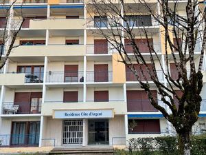 Appartement T3 parking privatif proche centre et commerces