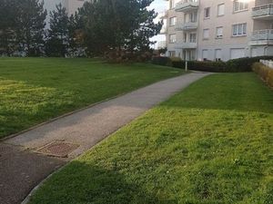 Appartement T2 40 m2 rez de chaussée  30 m2 de terasse et sa place de parking Résidence Le