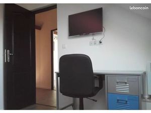 Chambre 1 pièce 95 m²