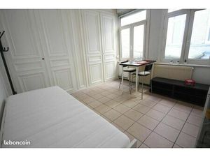 Studio 1 pièce 19 m²