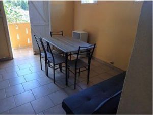 Loue F2 meublé Dugazon Abymes