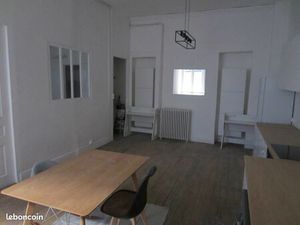 Hyper Centre - F2 esprit atelier