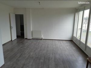 Appartement F3 67 m2 résidence champ des oiseaux