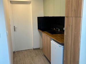 Studio au rdc tres proche gare