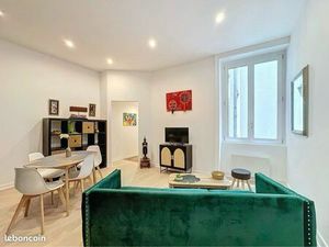 T2 proche hyper centre et quais