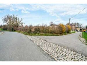 Terrain à bâtir de 23 a 70 ca à Braives