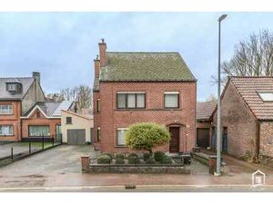 Ruime  gezellige gezinswoning te Mere