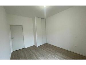 Location appartement  m² T-2 à Nieul-sur-Mer  608 €