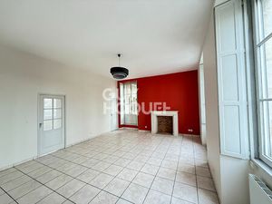 BOURGES QUARTIER RUE D'AURON