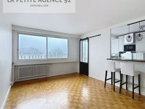 A VENDRE Appartement 2 pièces 49 74 m² Clamart