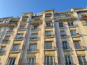 Spacieux 3 pièces dans un immeuble art-déco