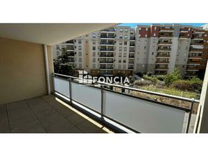 T3 TRAVERSANT PARC DU 26eme CENTENAIRE