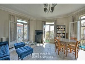 Dernier étage lumineux dans l'Ecusson