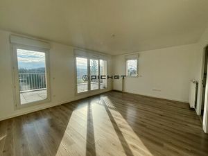 Appartement Breuillet 4 pièce(s) 84 m2