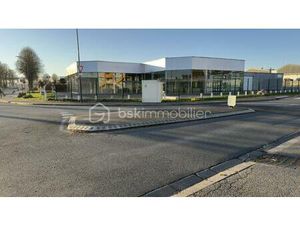 Local d'activités de 1 500 m² à Saint-Quentin
