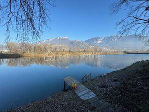 Terrain de 32 000 m² à Voreppe