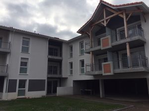 T3 1er étage avec balcon et parking