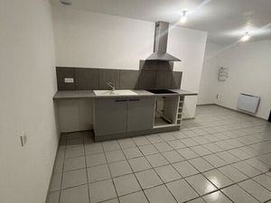SAVERDUN - A LOUER APPARTEMENT T3 AU REZ DE CHAUSSEE