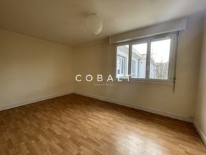 Studio MEUBLÉ au dernier étage - BD JULES VERNE