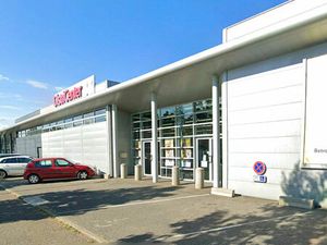 Local commercial Auch 832 m2