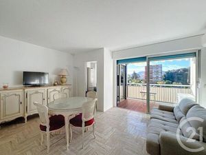 Appartement F1 à louer - 1 pièce - 32 69 m2 - Mandelieu La Napoule - 06 - PROVENCE-ALPES-C