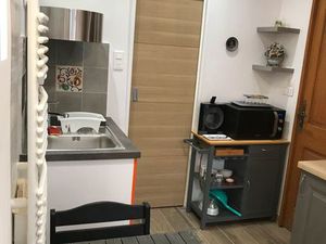 A louer petit studio à partir de 10 janvier jusqu'au 15 mai 2026