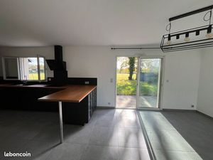 Maison à louer proche de Nantes - 1052 m² de terrain - 6 pièces