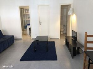 Grand T1 refait entièrement meublé + clim rez de chaussée secteur Rouet Louvain