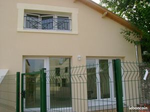 Appt t 3 en duplex avec cour