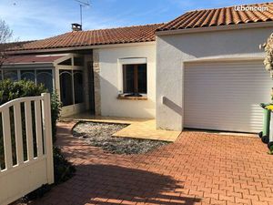 À LOUER – Pavillon meublé de plain-pied – 77m² – Proche centre-ville de Niort Disponible i