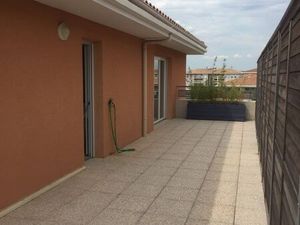 ⭐ RARE À LA LOCATION – T2 MEUBLÉ 60 m² AVEC TERRASSE 40 m² – LA DURANNE
