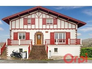 Location appartement  133.03 m² T-3 à Itxassou  1 075 €