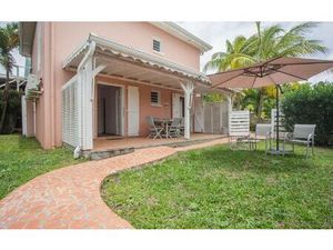 Location appartement  36 m² T-2 à Le François  1 050 €