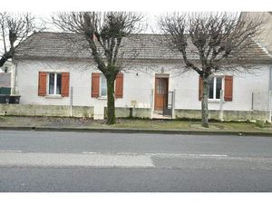 Immeuble à vendre NEVERS (58)  immeuble deux appartements T3 et T4  plain-pied  hors copro