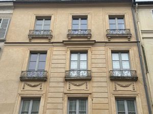 Local 65m2 avec 2 entrées Quartier Notre Dame !